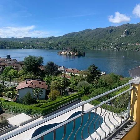 Hotel La Bussola Orta San Giulio Exterior photo