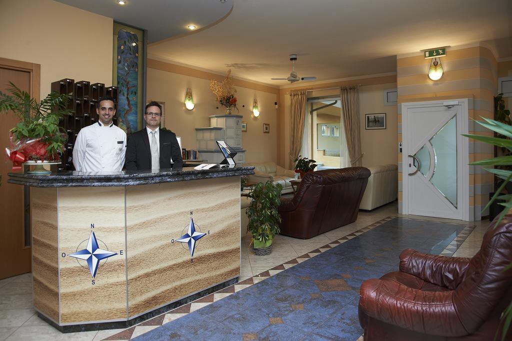 La Bussola Hotel