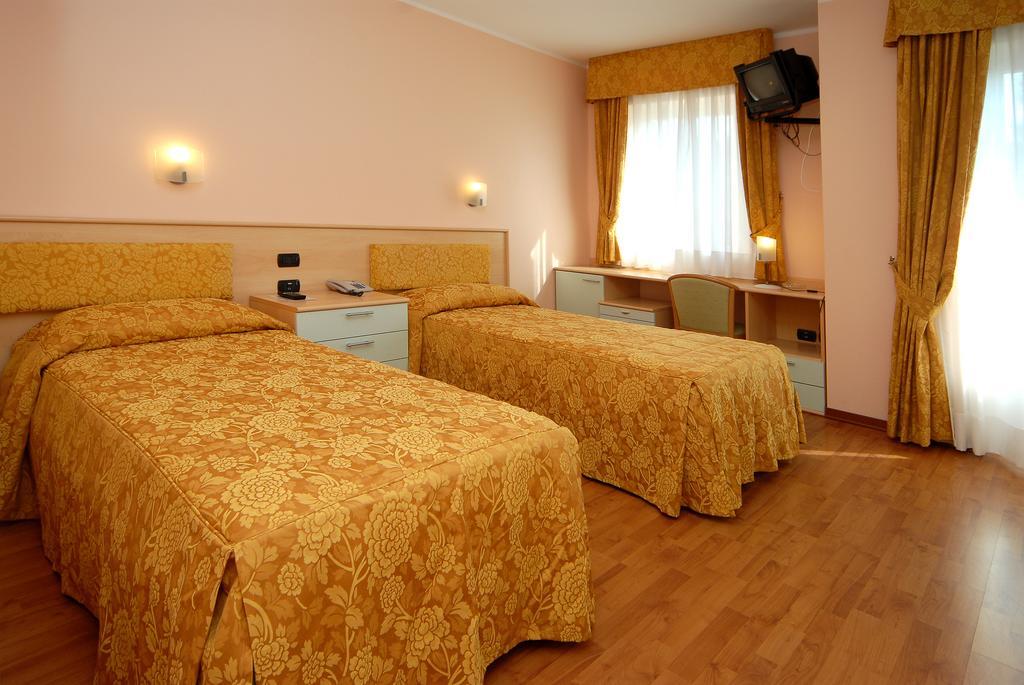 La Bussola Hotel